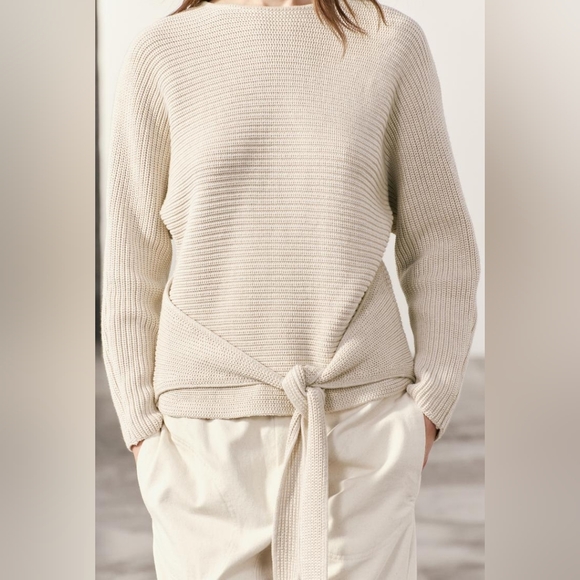 Zara Cream Crew Neck Sweater - Picture 2 of 11